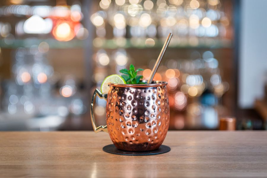 Detailaufnahme eines Drinks in der Bar Xaver in Schliersee