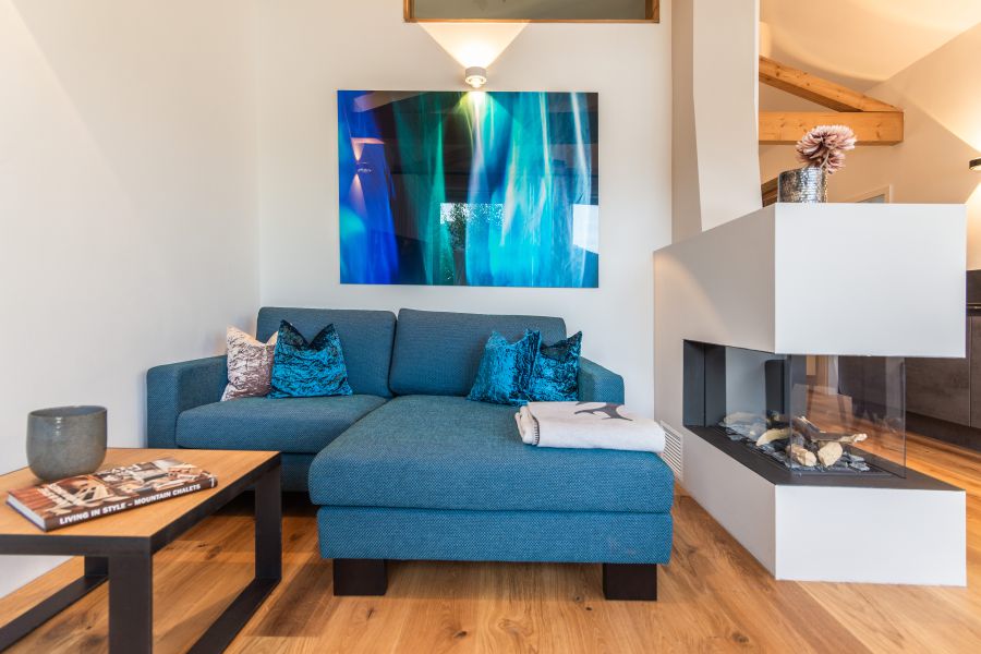 Cozy seating area of the “Liserl” holiday apartment at Seeheimat in Schliersee